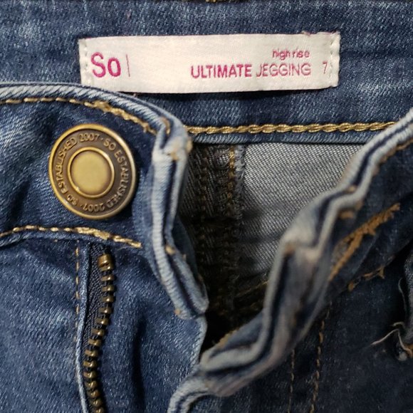 SO Faded Distressed Jeans High Rise Jegging Size 7 Juniors - Picture 6 of 9
